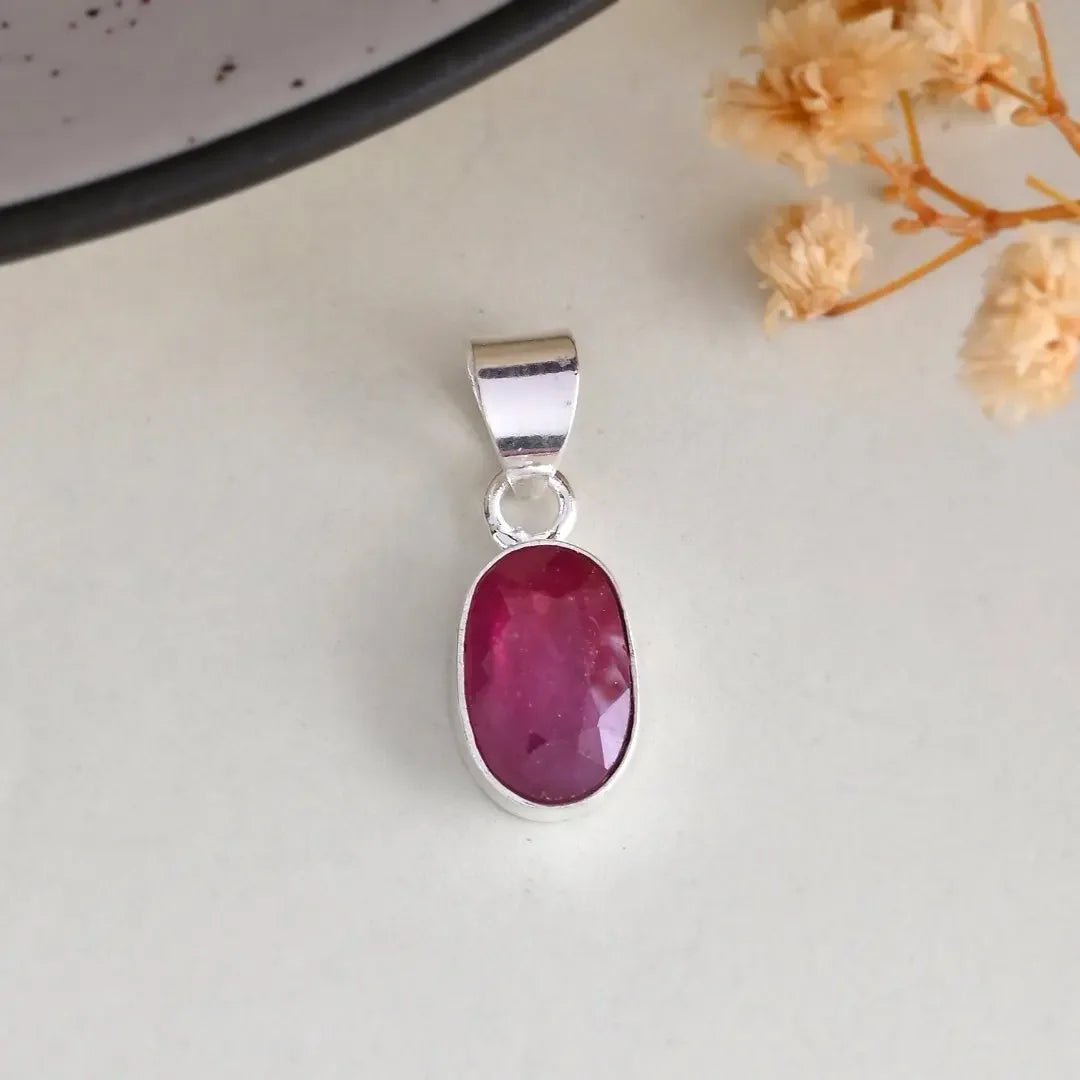 Ruby (manik) Pendant
