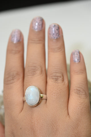 Moonstone ring (AAA Quality)