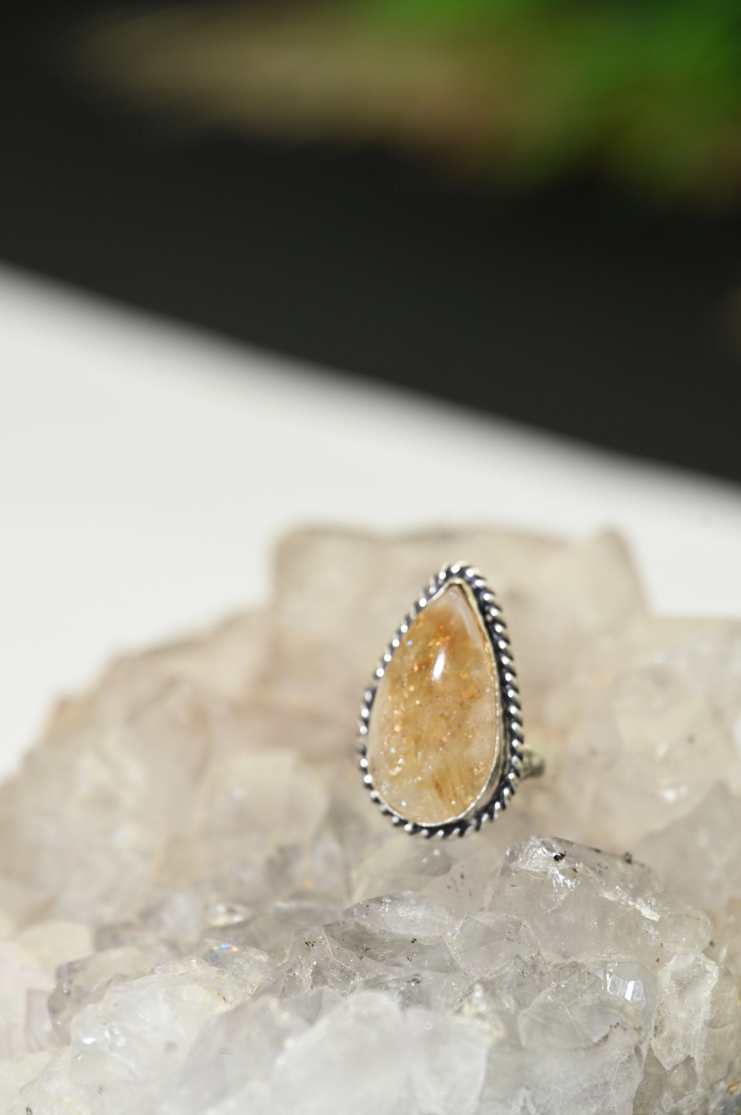 Citrine pendent ( Money and career growth )