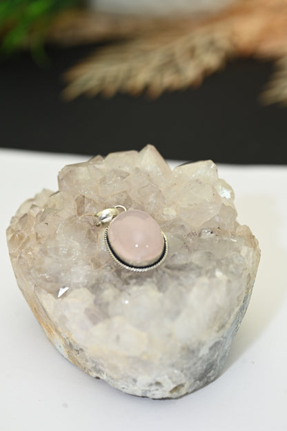 Rose quartz pendent