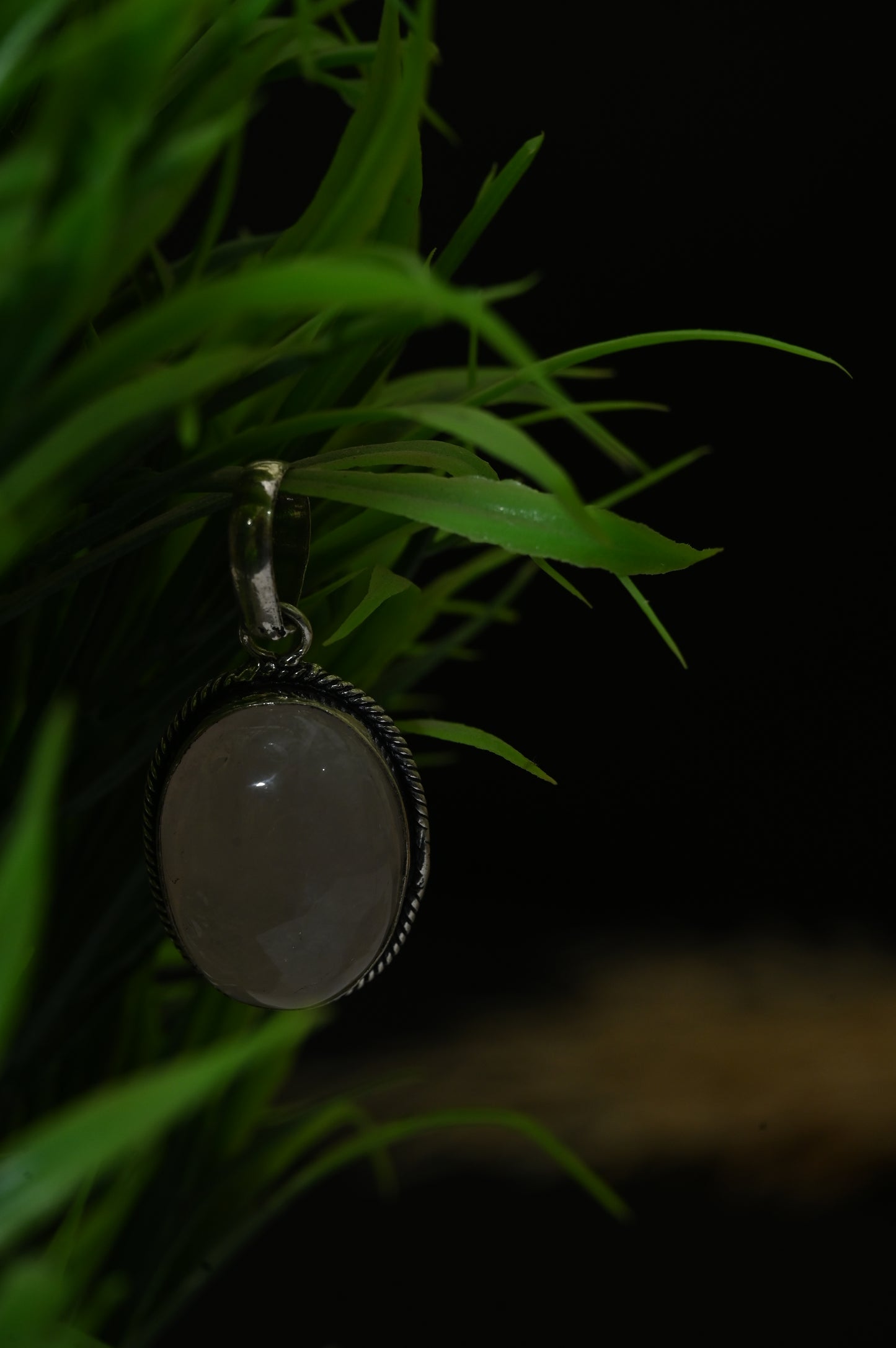 Rose quartz pendent