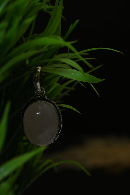 Rose quartz pendent