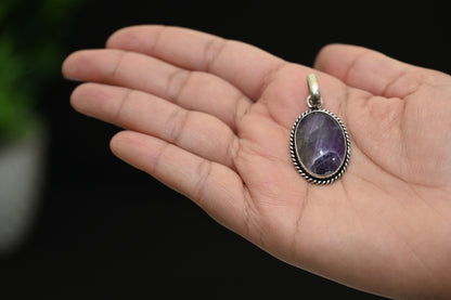 Amethyst pendent ( AAA Quality)