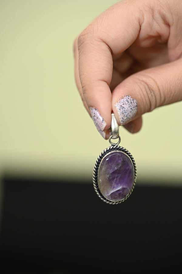 Amethyst pendent ( AAA Quality)